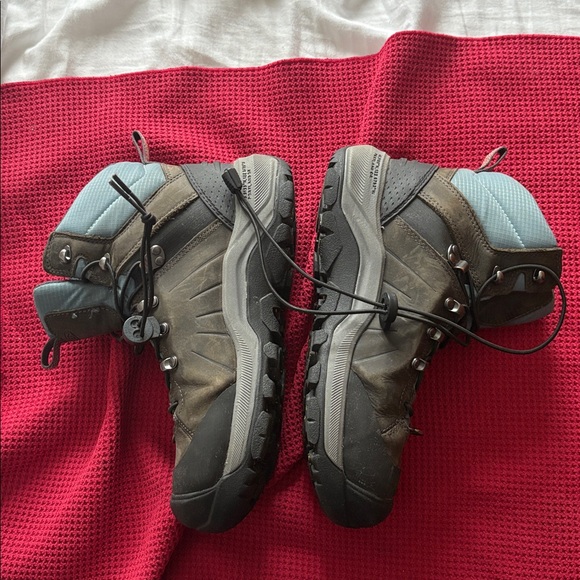 Keen Revel IV boots (1023629), Very Good, size 9 - Picture 2 of 6